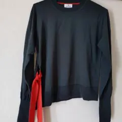 グレーニットセーター オレンジリボン付き