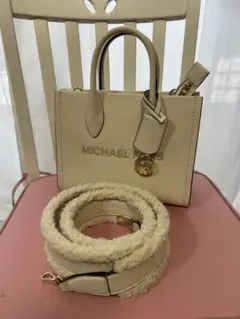 マイケル・コース　ペブルドレザー クロスボデイスモール 新品未使用品