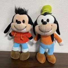 美品】マックス&ロクサーヌ／ストア品／ぬいぐるみキーチェーン - メルカリ