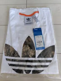 新品未使用adidas アディダス Tシャツ トレフォイルロゴ 迷彩 白 XO