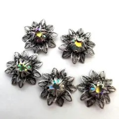 ストーン入り　花　パーツ5個セット　アクセサリーパーツ　ハンドメイド　手芸用品