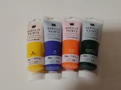 アクリル絵の具、新品、DAISO　黄、青、オレンジ、ダークグリーン