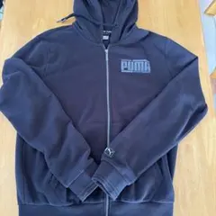 PUMA 黒 ジップアップパーカー　M