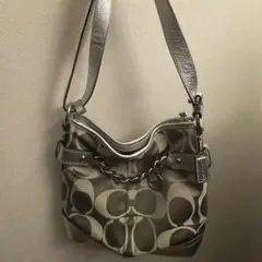 coach y2k 00s silver shoulder bag