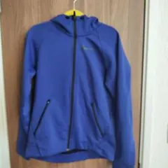 Nike（ナイキ） Dri-FIT フード付きパーカー 青