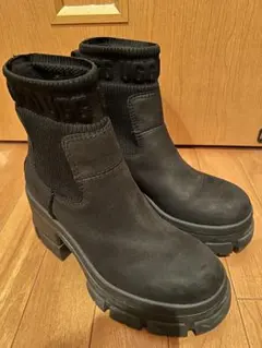 2025年最新】UGG アグ brooklyn chelseaの人気アイテム - メルカリ