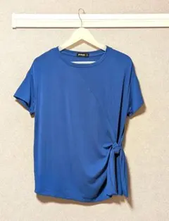 Stradivarius サイドノット Tシャツのサムネイル