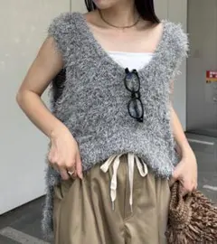 CIAOPANIC TYPY/深Uメランジフェザーベスト