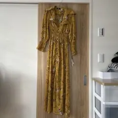 花柄マスタード色ワンピース