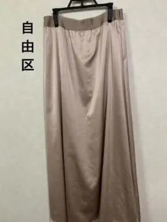 自由区　スカート　新品未使用のサムネイル