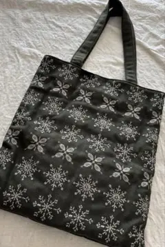 サマンサモスモス　SM2 バッグ　刺繍　刺繍バッグ　カーキ