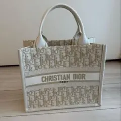 クリスチャンディオール オブリークブックトートスモール ホワイトゴールド