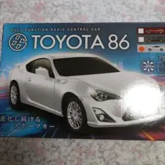 TOYOTA 86 ラジコンカー ホワイトのサムネイル