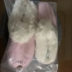 ファー付きピンクスリッパ