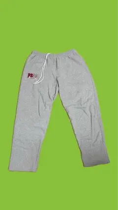 グレー スウェットパンツ ロゴ入り