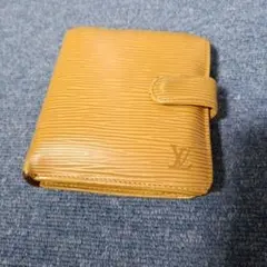 Louis Vuitton エピレザー 二つ折り財布 イエロー