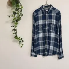 ［Abercrombie & Fitch］チェック柄長袖シャツ（S）ブルーのサムネイル