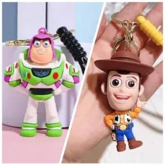 【残りわずか】トイストーリー バズライトイヤー ウッディ キーホルダー セット