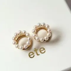 極美品✨️ ete サークル パール ループイヤリング ゴールド イヤーカフのサムネイル