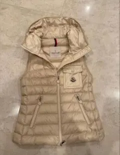 MONCLER ダウンベスト ベージュ レディースのサムネイル