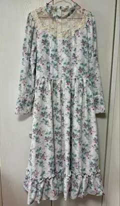 しまむら　クラロリくる実コラボ　花柄ワンピース