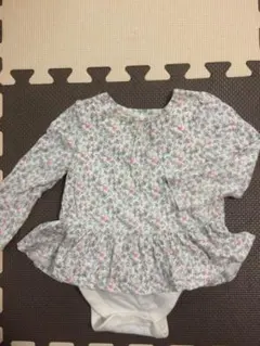 babygap  ペプラムつきロンパース