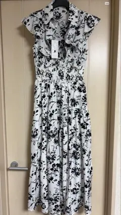 tocco closet フリル付きウエストシャーリングフラワーシャツワンピースのサムネイル