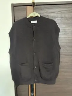 キ*ム様 WALENODE INNOCENTYAKZIPUP VEST 25AW - メルカリ