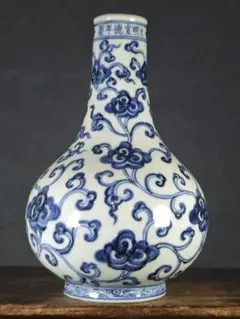 美品！平戸祐祥窯 染付　細工　牡丹唐草　花瓶　壺 平戸 三川内焼 祐祥作 染付 山水図 牡丹唐草文 大型花瓶 FG25-10