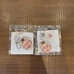 treasure ヒョンソク カプセルトイ 喜怒哀楽 顔アクキー