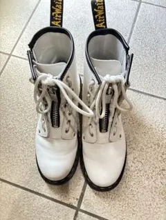 Dr. Martens フロント、サイドジップ ブーツ ホワイト　UK5のサムネイル