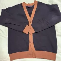 CABAN ネイビーとブラウンの長袖カーディガン