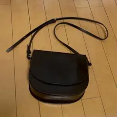 YAKKA レザー ショルダーバッグ ブラック - メルカリ