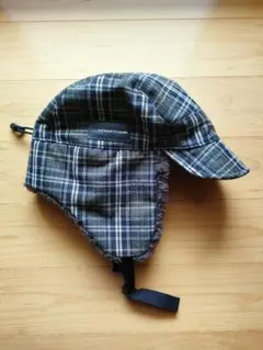 チェック柄耳あて付きキャップ