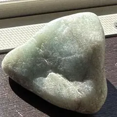 4 糸魚川翡翠 天然石 翡翠 原石 観賞用 85g