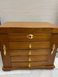 木製ジュエリーボックス　アクセサリーケース　鍵付き　４段　大容量