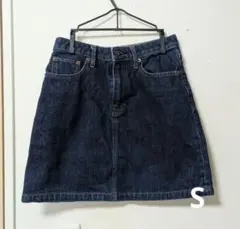 Item thumbnail for item 569aeeec-5ad5-4e9c-8351-382771089f97