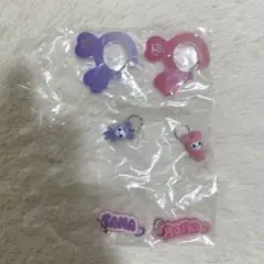 TWICE LOVELYS アクリルカラビナフロッキーマスコット サナ モモ