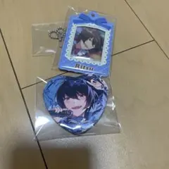 朔間凛月 ミニカードホルダー ラメキラハートカンバッジ