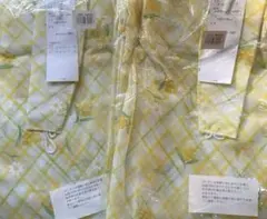 LAURA ASHLEY ウィンターリリー カーテン 2枚組 135 - メルカリ