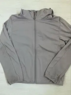 グレー エアリズムジップアップ パーカー　130サイズ