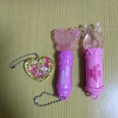 プリキュア ミラクルライト2個、プリキュアアラモードキーホルダー