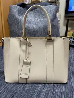 Item thumbnail for item 0cf8ffbe-9f7d-47ee-8858-6d695bf3a2c1