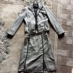 スカートスーツ ウエスト67 ヒップ93