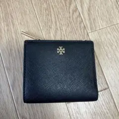 美品⭐️一部破れあり　TORY BURCH 二つ折り財布 ブラック