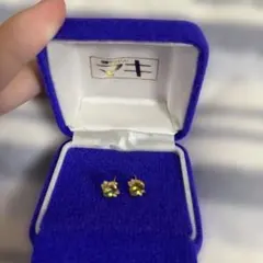 【正規品】値下⚪︎ 銀座ジュエリーマキ イヤリング K18 刻印あり エメラルド緑のサムネイル