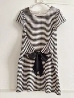 【美品】ELLEの半袖ワンピース　ボーダー柄 リボン付き　Mサイズ相当のサムネイル
