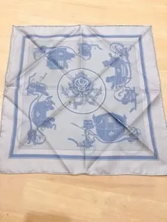 新品未使用　HERMESスカーフ　カレ45