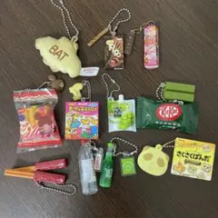 ガチャガチャ　カプセルトイ　食品類　お菓子 駄菓子まとめ売り