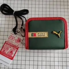 新品未使用タグ付き　プーマ　キッズウォレット　ネックストラップ　カーキ　赤